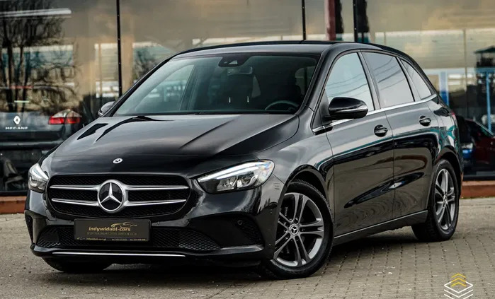 śląskie Mercedes-Benz Klasa B cena 87900 przebieg: 214000, rok produkcji 2019 z Pińczów